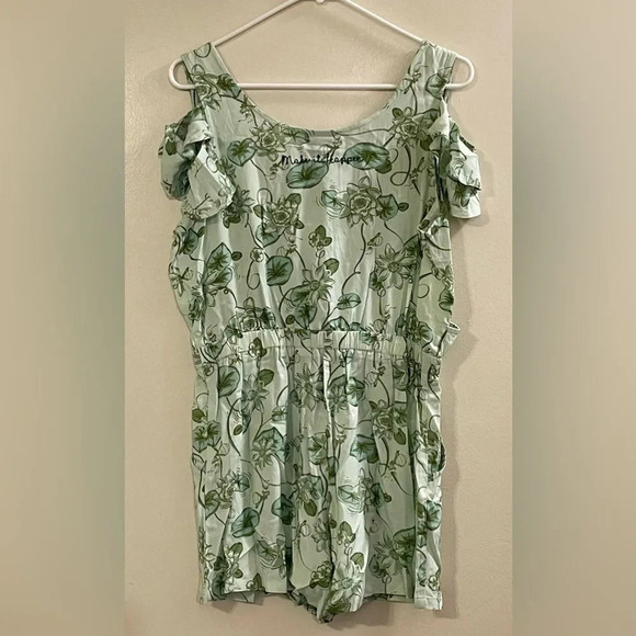 HOT TOPIC x DISNEY x HER UNIVERSE Tiana Cold Shoulder Romper - Picture 7 of 10